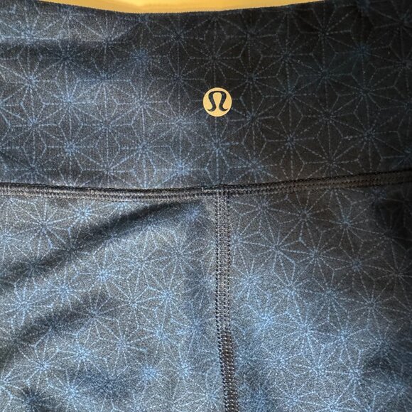 Lululemon Wunder Under Crop, Size 6 Sashico Star Inkwell Rugged Blue - Picture 7 of 8